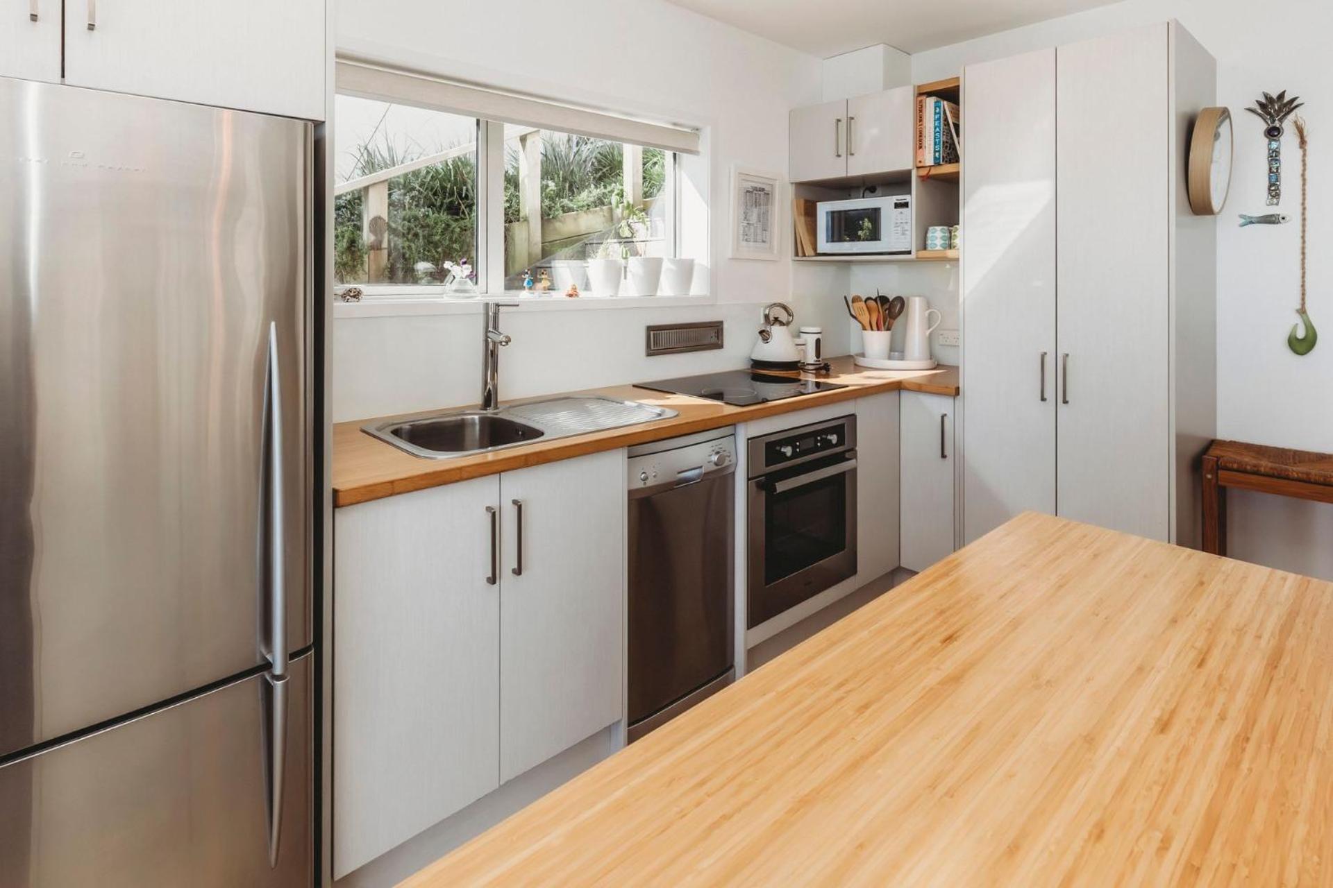 Te Moana Waterfront Apartment Ню Плимут Екстериор снимка