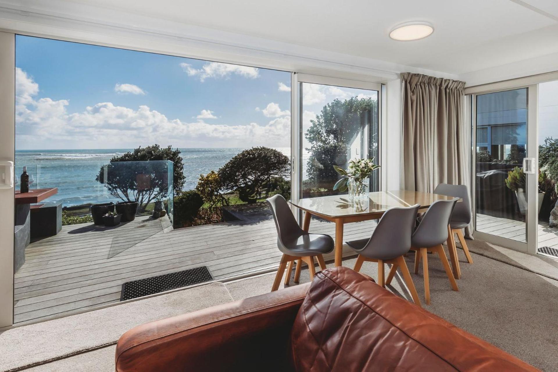 Te Moana Waterfront Apartment Ню Плимут Екстериор снимка