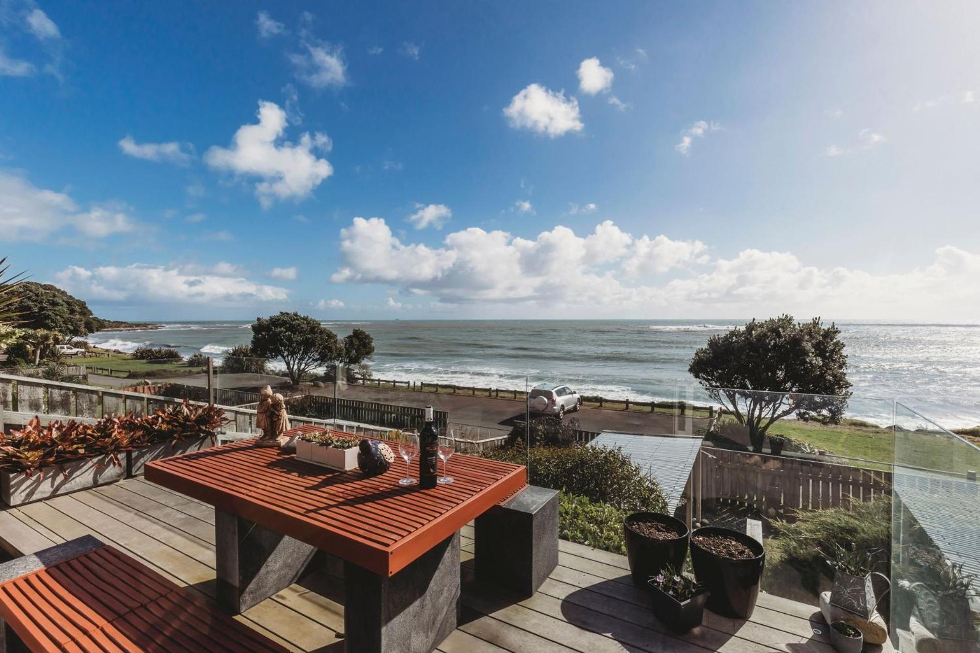 Te Moana Waterfront Apartment Ню Плимут Екстериор снимка